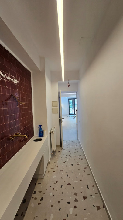 Spatiu comercial pretabil clinica medicala, 200 mp zona Garii