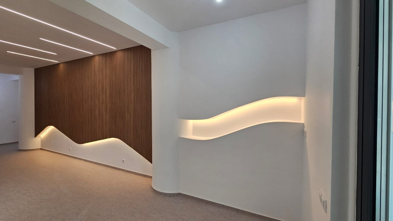 Spatiu comercial pretabil clinica medicala, 200 mp zona Garii