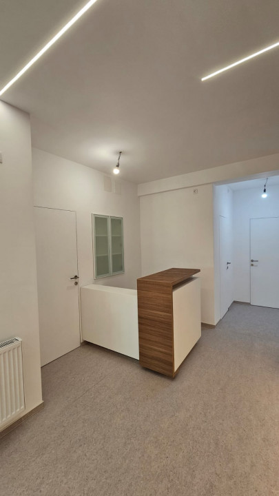 Spatiu comercial pretabil clinica medicala, 200 mp zona Garii