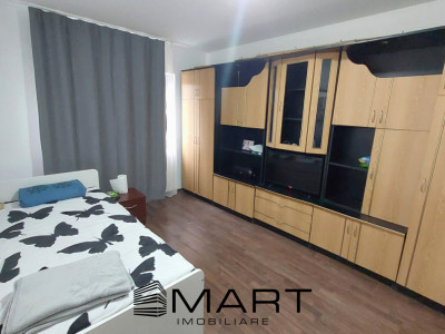 Garsoniera decomandata zona Broscarie