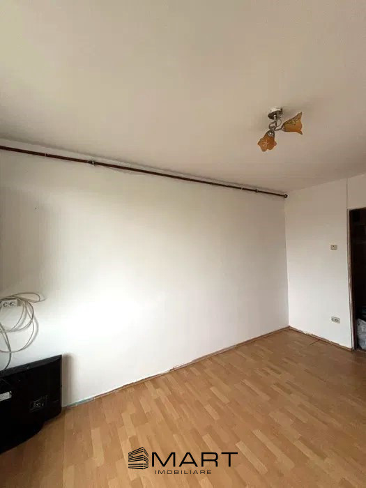 Garsoniera 17 mp zona Ipas