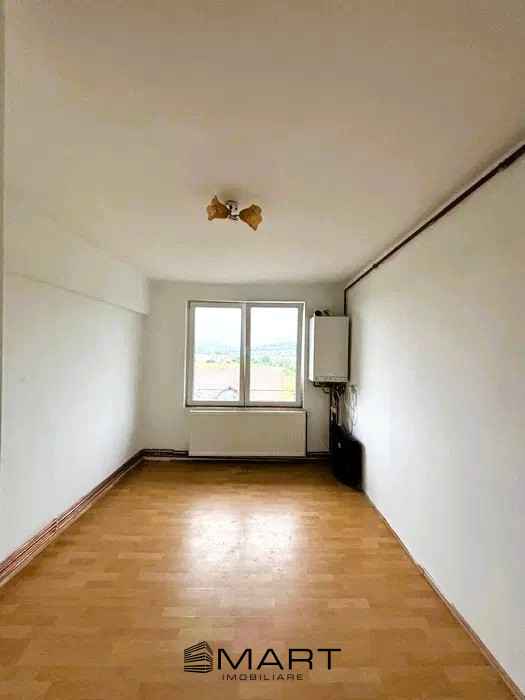 Garsoniera 17 mp zona Ipas