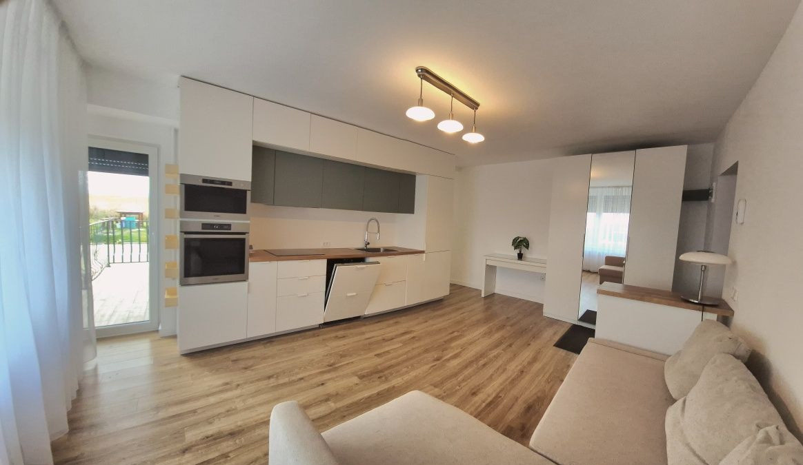 Apartament 3 camere in Doamna Stanca