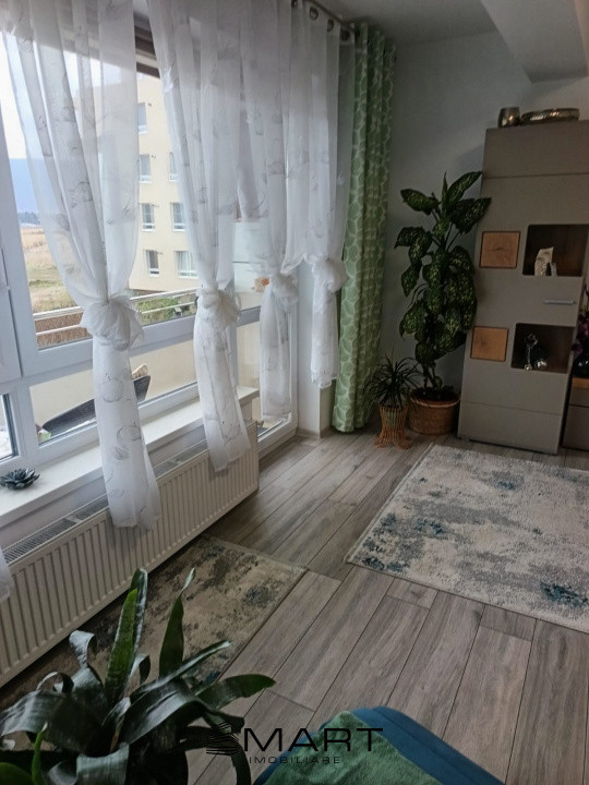 Apartament  3 camere zona Cristian 