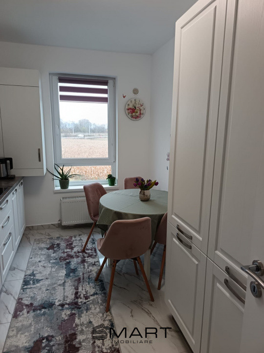 Apartament  3 camere zona Cristian 