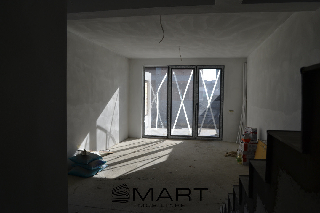 Duplex modern cu grădină și două locuri de parcare