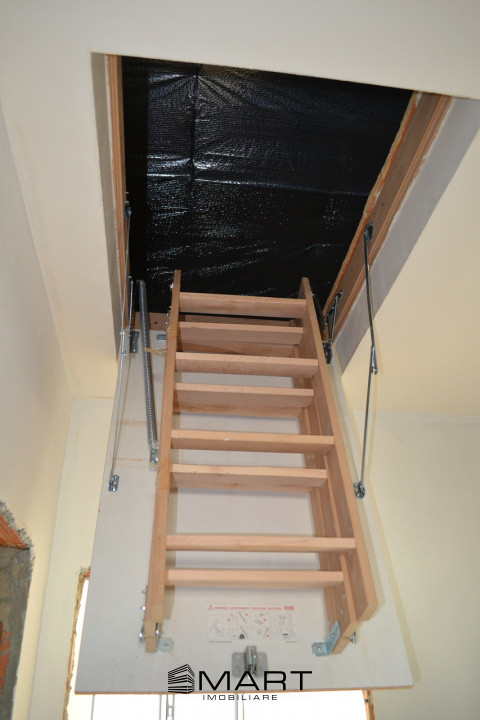 Duplex modern cu grădină și două locuri de parcare