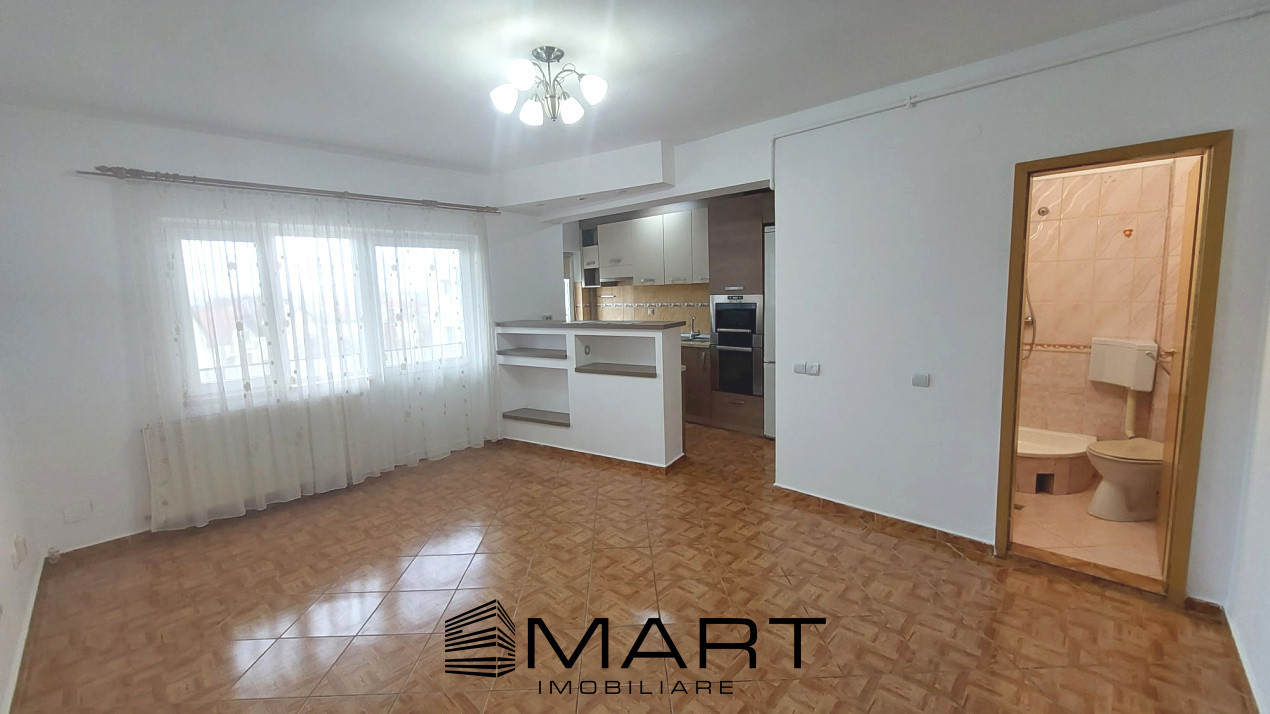 Apartament 4 camere cu garaj in cartierul Tilisca