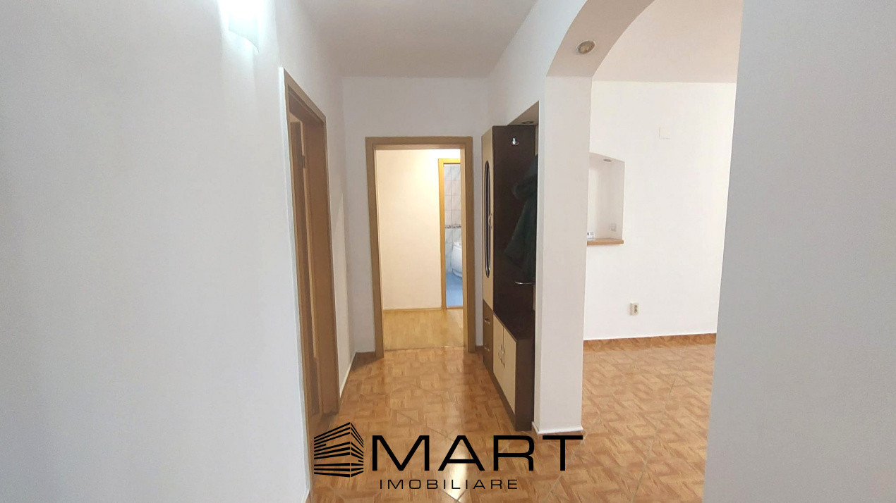 Apartament 4 camere cu garaj in cartierul Tilisca