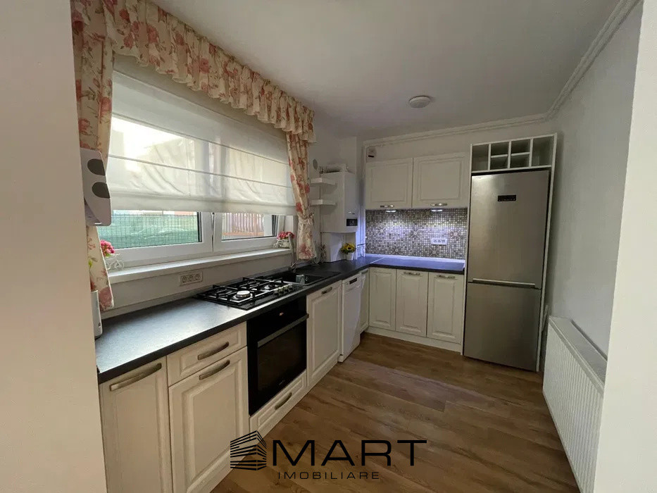 Casa moderna Tractorul