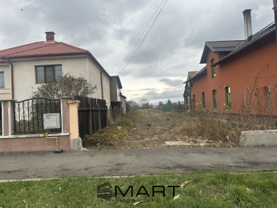 Teren Intravilan 700 mp Stupini