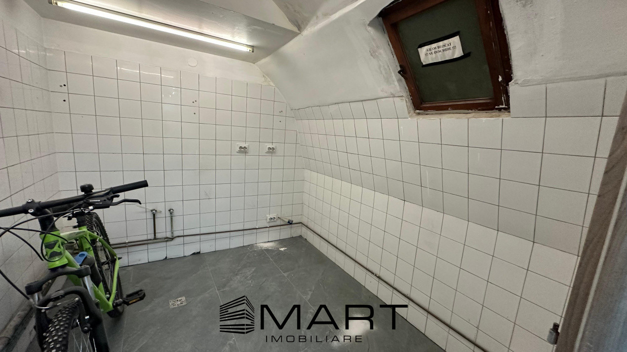 Spatiu comercial zona centrala 55mp+curte 30mp