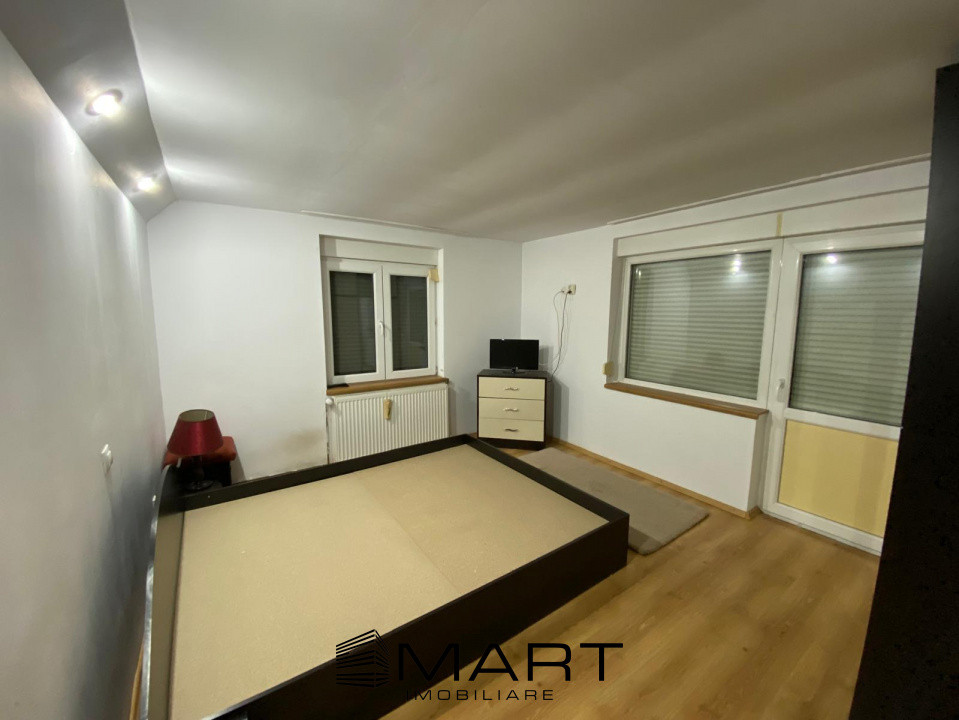 casa / vila 8 camere zona  Selimbar