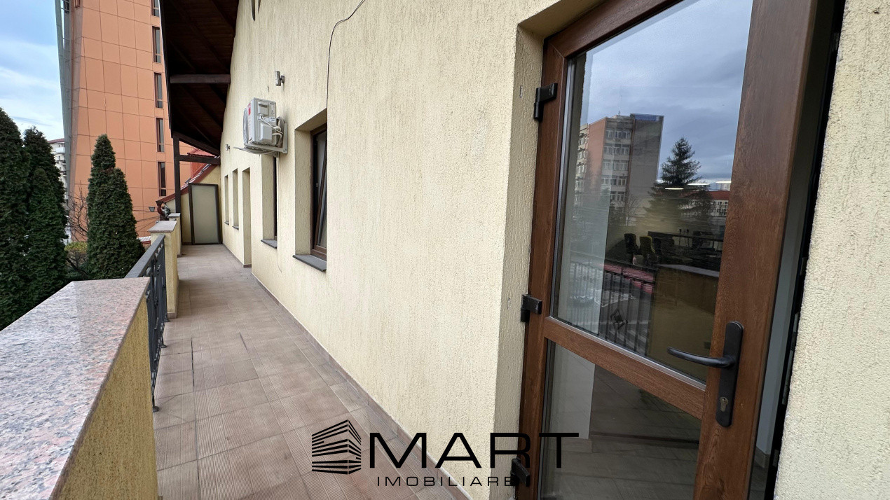 Apartament la casa 130mp curte 35mp zona centrala