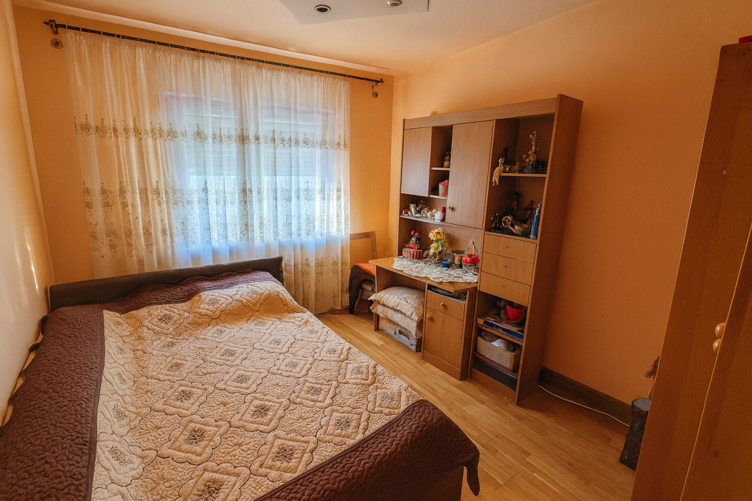 Apartament 3 camere decomandate zona Vasile Aaron Sibiu