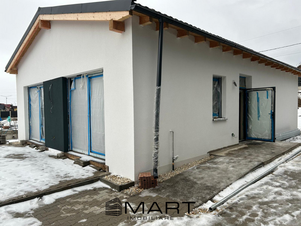 Casă modernă, parter, la cheie – în inima Tărlungenilor • Teren 511 mp