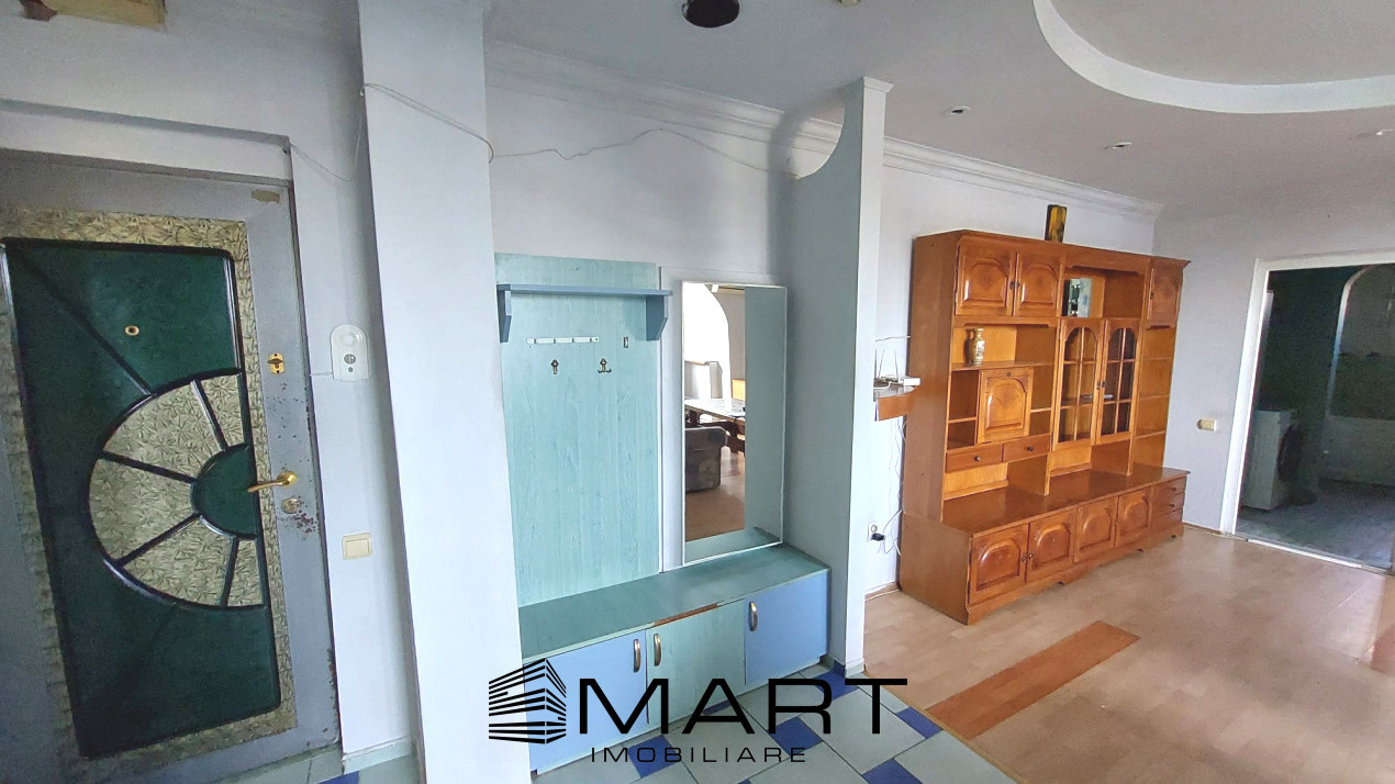 Apartament 3 camere decomandate zona Terezian