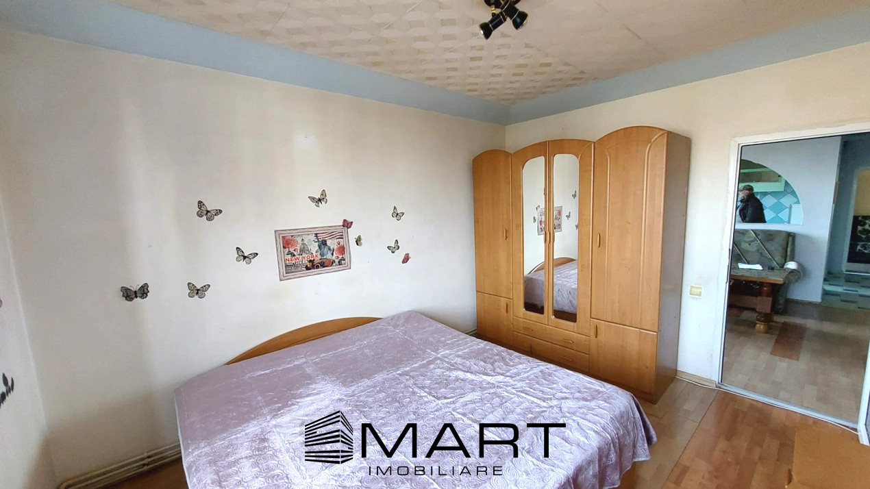 Apartament 3 camere decomandate zona Terezian