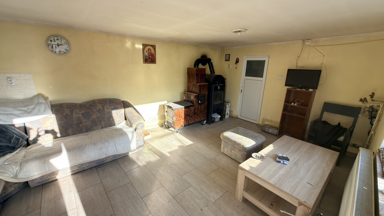 Casa 3 camere + curte 168mp în Avrig