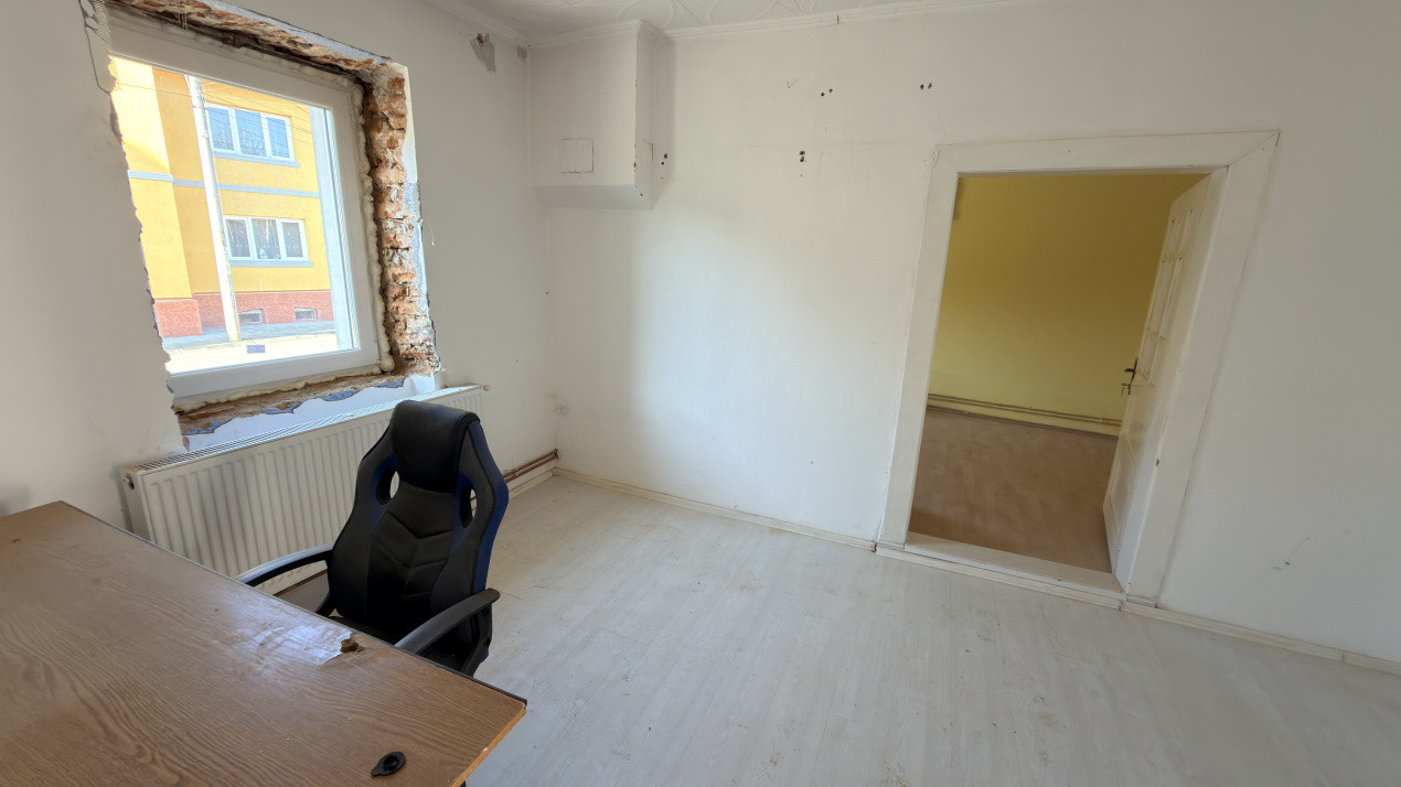 Casa 3 camere + curte 168mp în Avrig