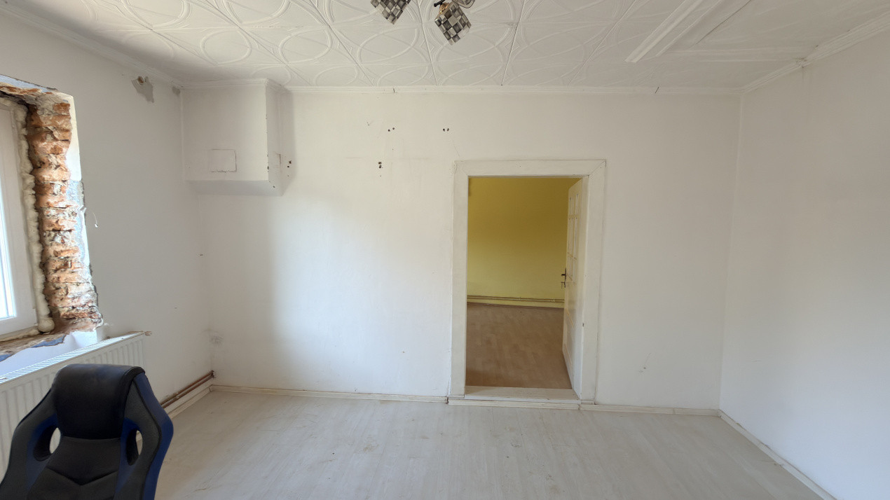 Casa 3 camere + curte 168mp în Avrig