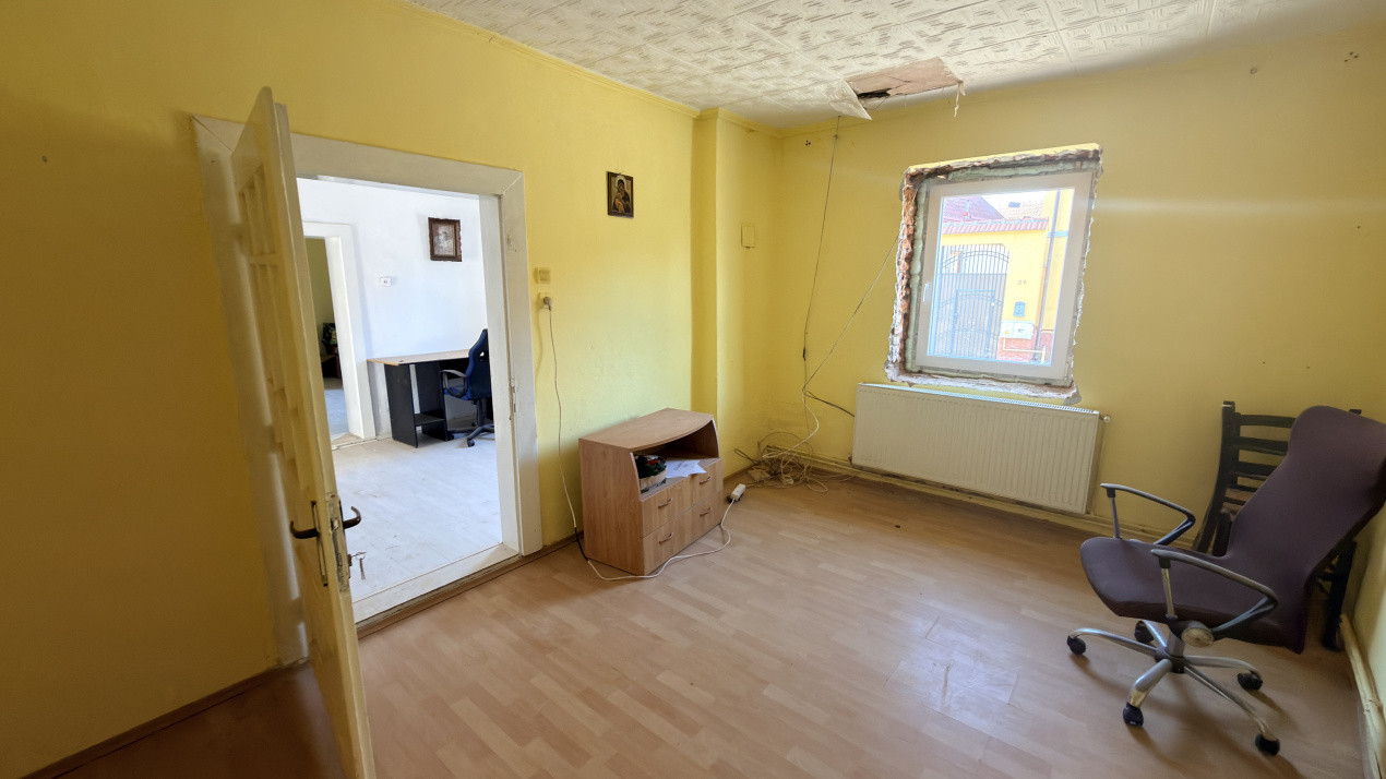 Casa 3 camere + curte 168mp în Avrig