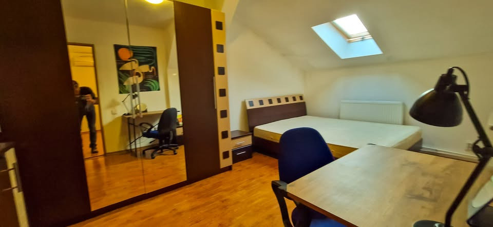 Apartament 3 Camere Garii