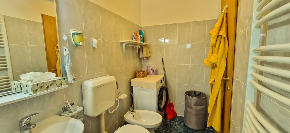 Apartament 3 Camere Garii