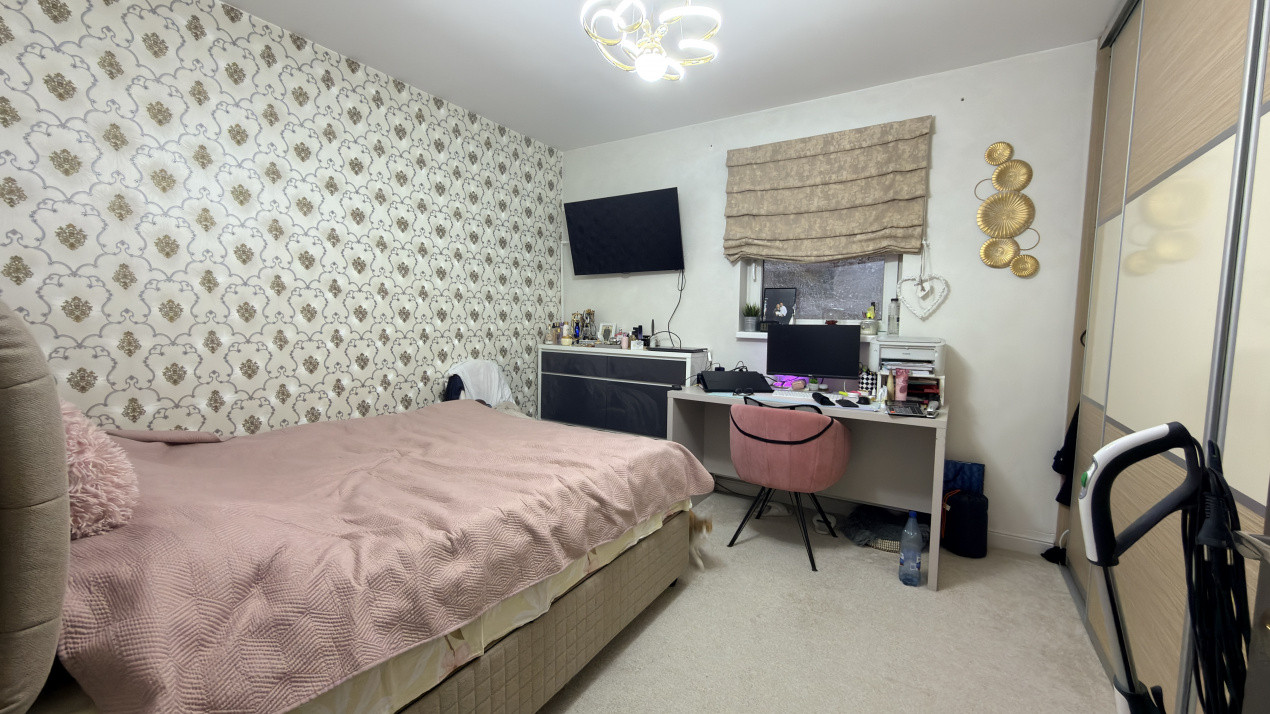 Apartament modern 3 camere 93mpu zona Lupeni