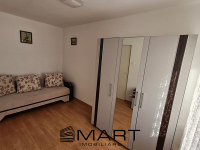 Apartament 2 camere zona Vasile Aaron 