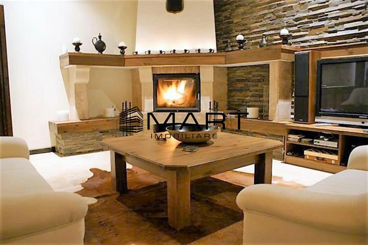 Pensiune 12 camere teren 200mp Valea Lotrioarei