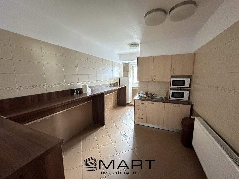 Spatiu birouri 195mp Scoala de inot