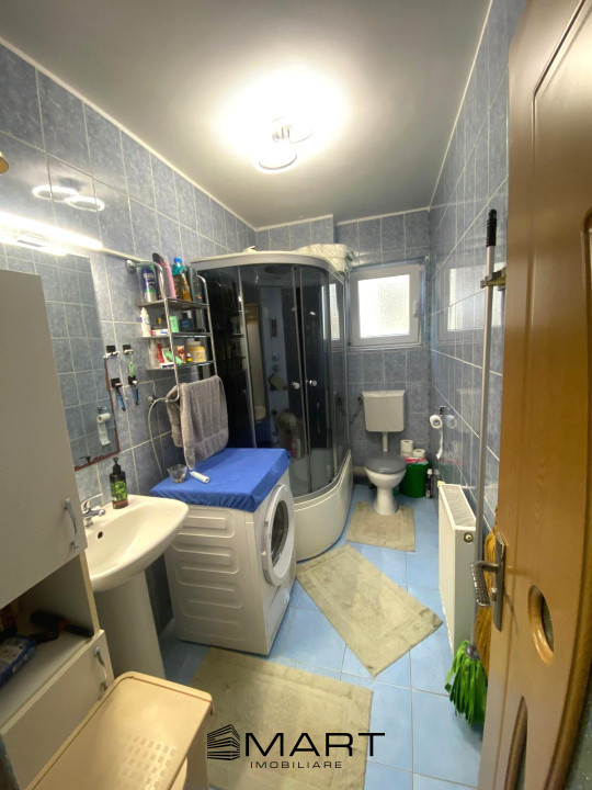 Apartament 3 camere decomandate etaj I zona Gusterita