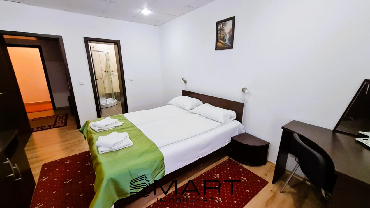 Pensiune cu 67 locuri de cazare, zona Curmatura