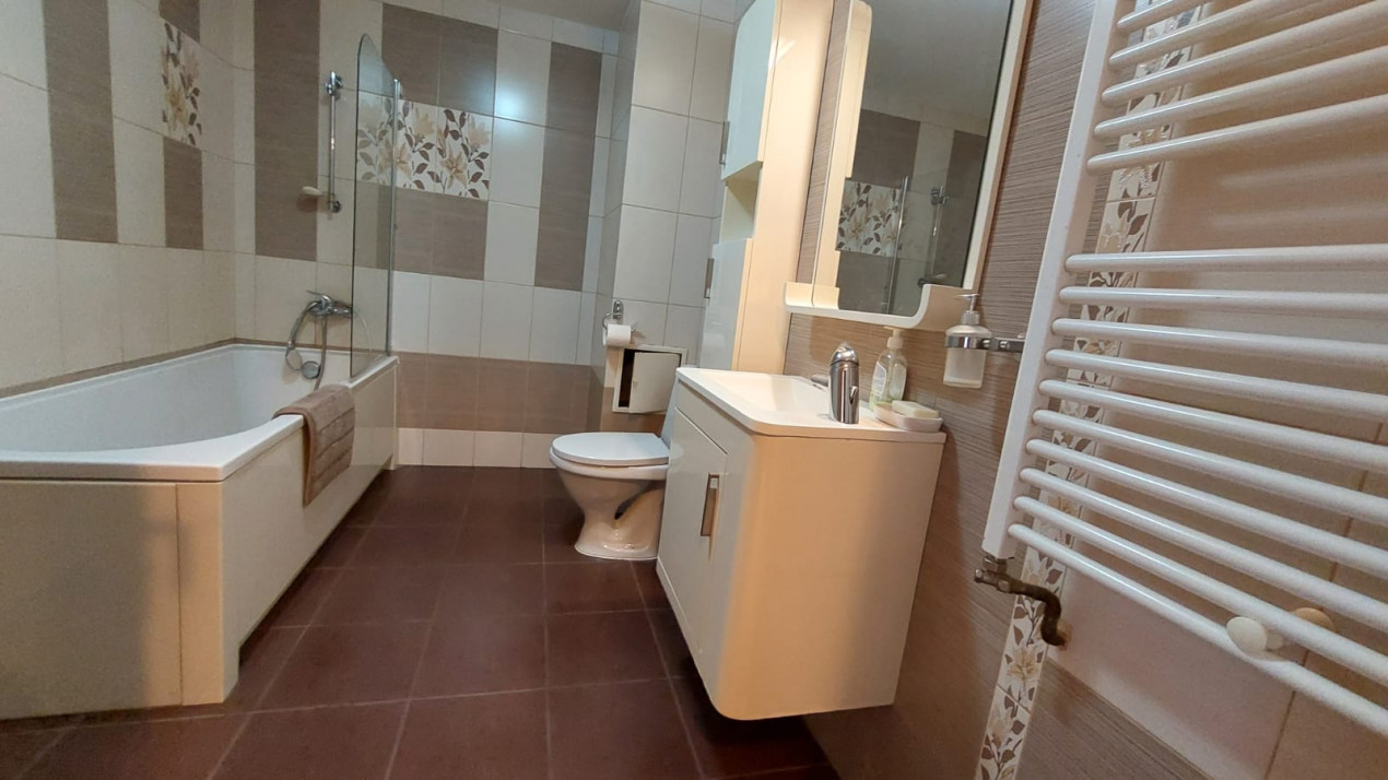 Apartament 4 camere zona Strand 