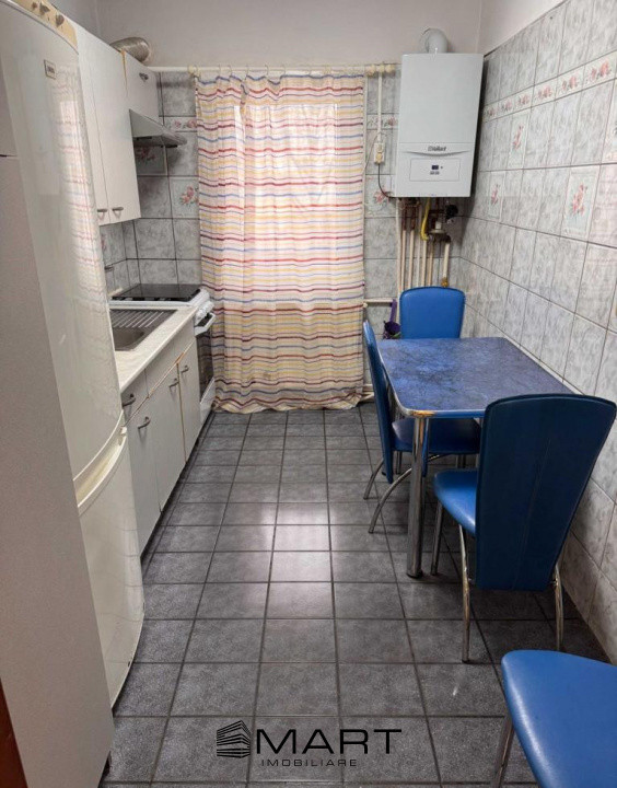 Apartament 3 camere zona Valea Aurie 