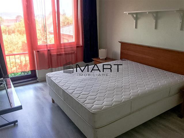 Apartament 3 camere decomandate zona Politie