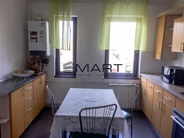 Apartament 3 camere decomandate zona Politie