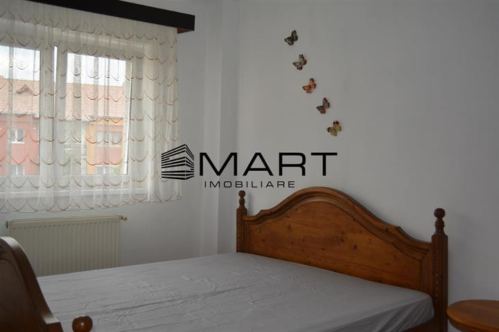 Apartament cu 3 camere decomandate Mihai Viteazu