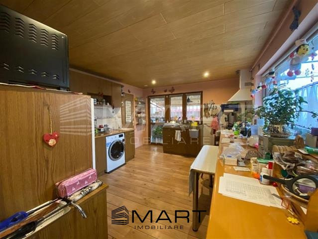 Casa cu 4 camere zona Hipodrom 3