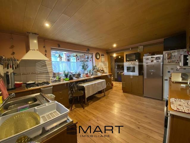 Casa cu 4 camere zona Hipodrom 3