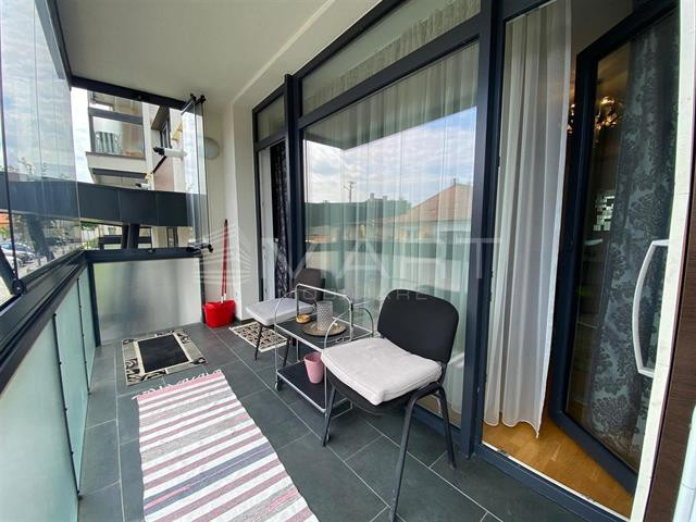 Apartament cu 3 camere 2 bai Alba Iulia