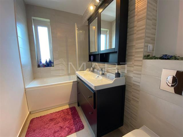 Apartament cu 3 camere 2 bai Alba Iulia