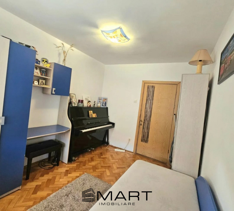 Apartament 3 camere decomandat zona Hipodrom 