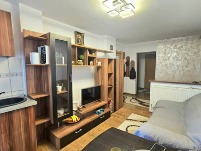 Apartament 3 camere decomandat zona Hipodrom 