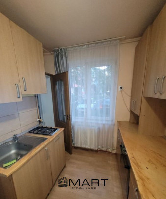 Apartament 2 camere zona Cedonia 