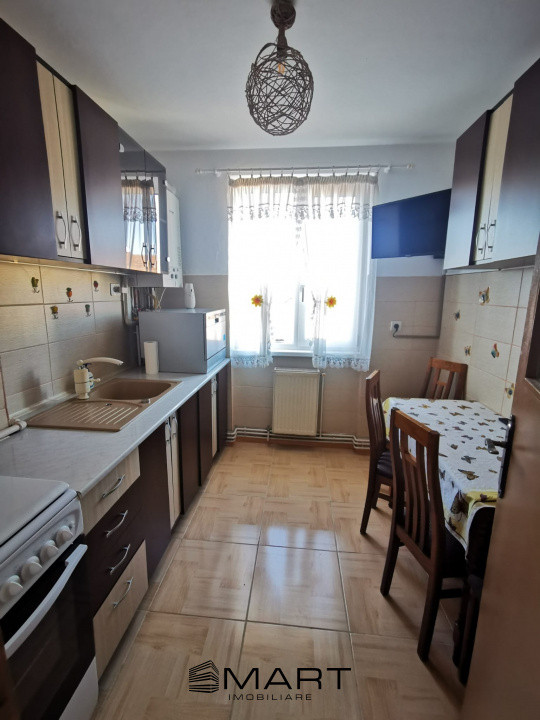 Apartament 2 camere decomandat zona Vasile Aaron