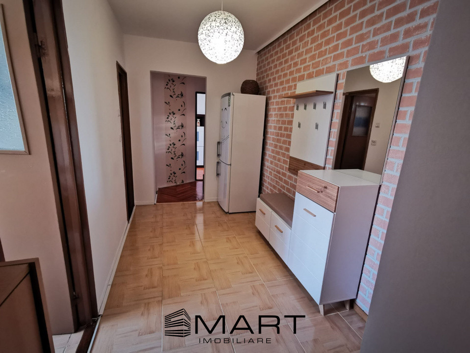 Apartament 2 camere decomandat zona Vasile Aaron