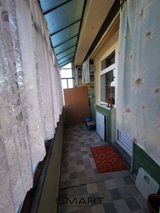 Apartament 2 camere decomandat zona Vasile Aaron