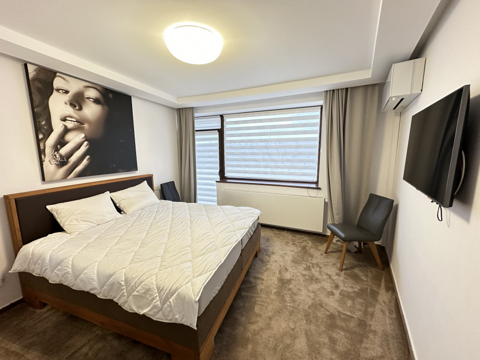 Casa de lux cu 5 camere piscina + sauna + jacuzzi + 2000mp teren Cisnadie